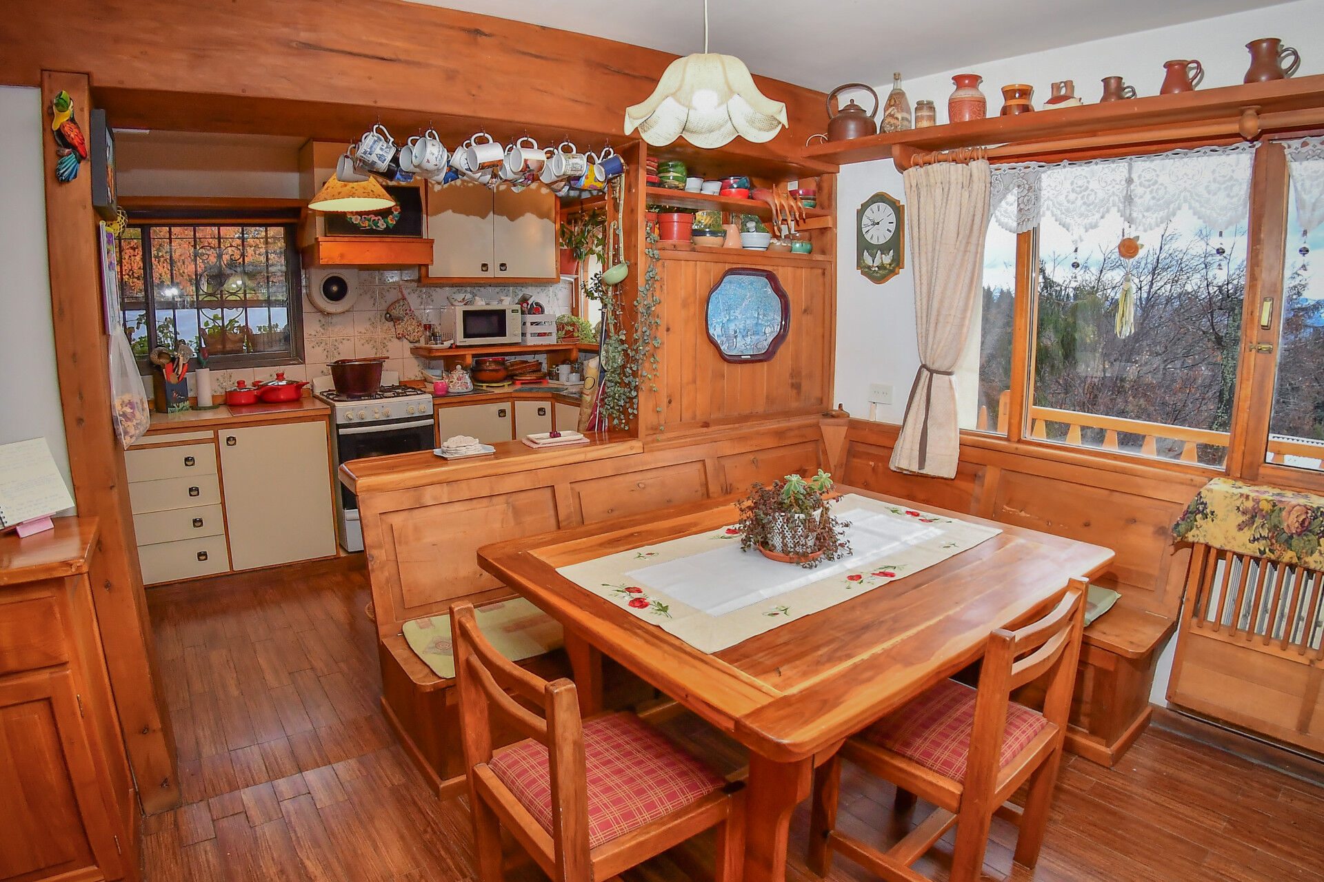 Cocina y comedor